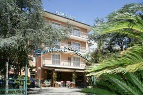 Residence Hotel Kriss Deiva Marina